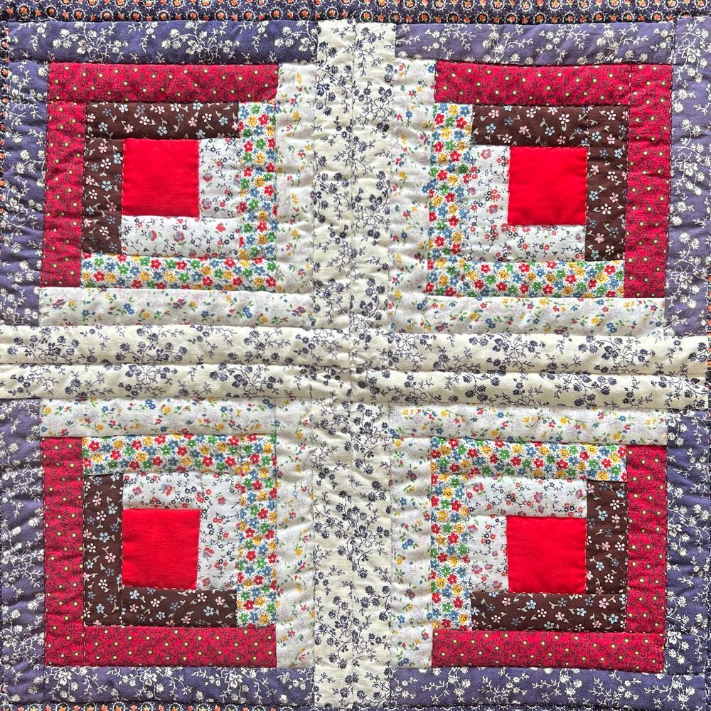 Hand-Stitched Patchwork Hand Quilted LOG CABIN Block Wall Hanging / Table Topper - Picture 8 of 16